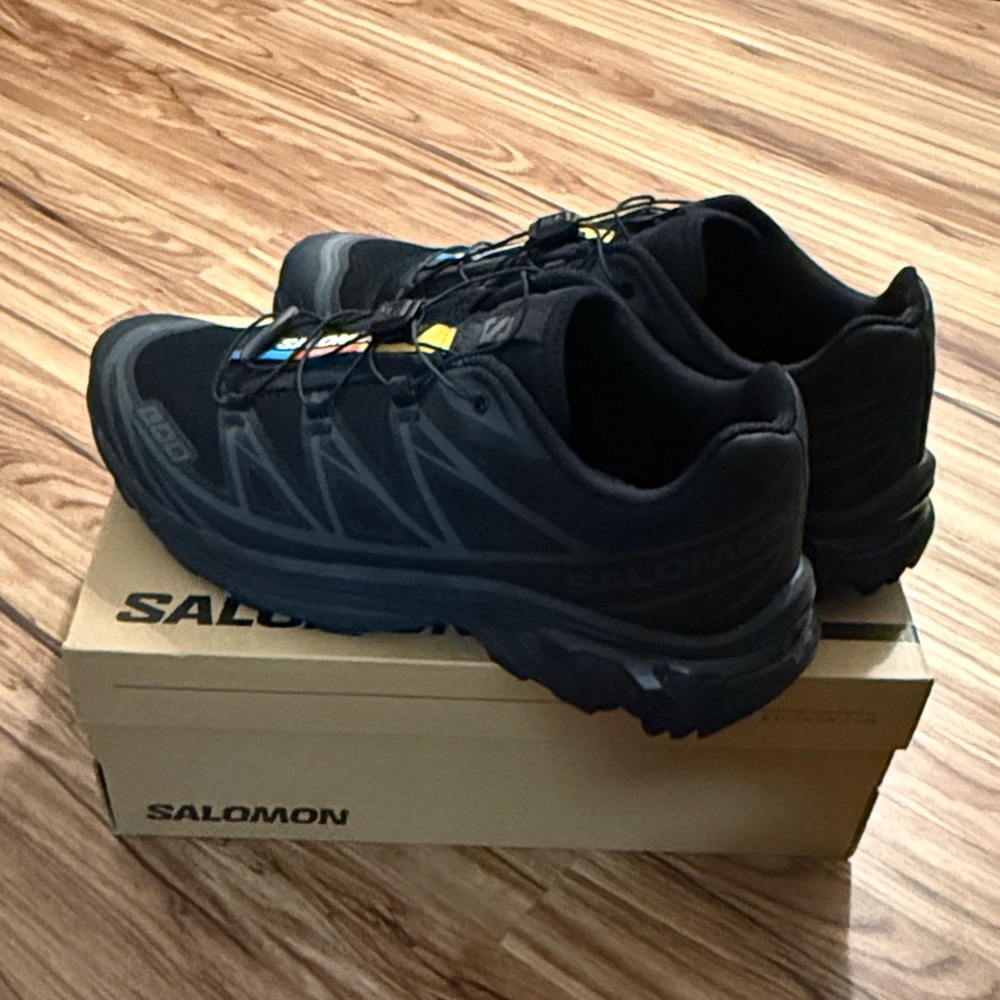 Salomon Men's Black XT-6